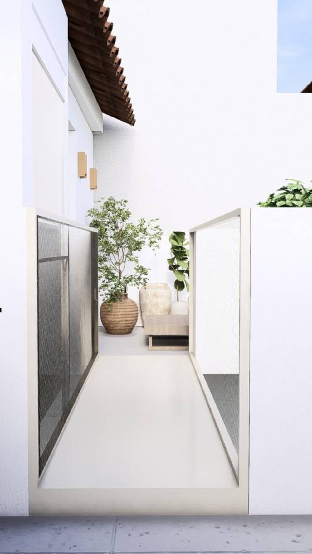 Duplex con terrazas privadas - moderno y amueblado - en el corazón del Casco Antiguo de Estepona.