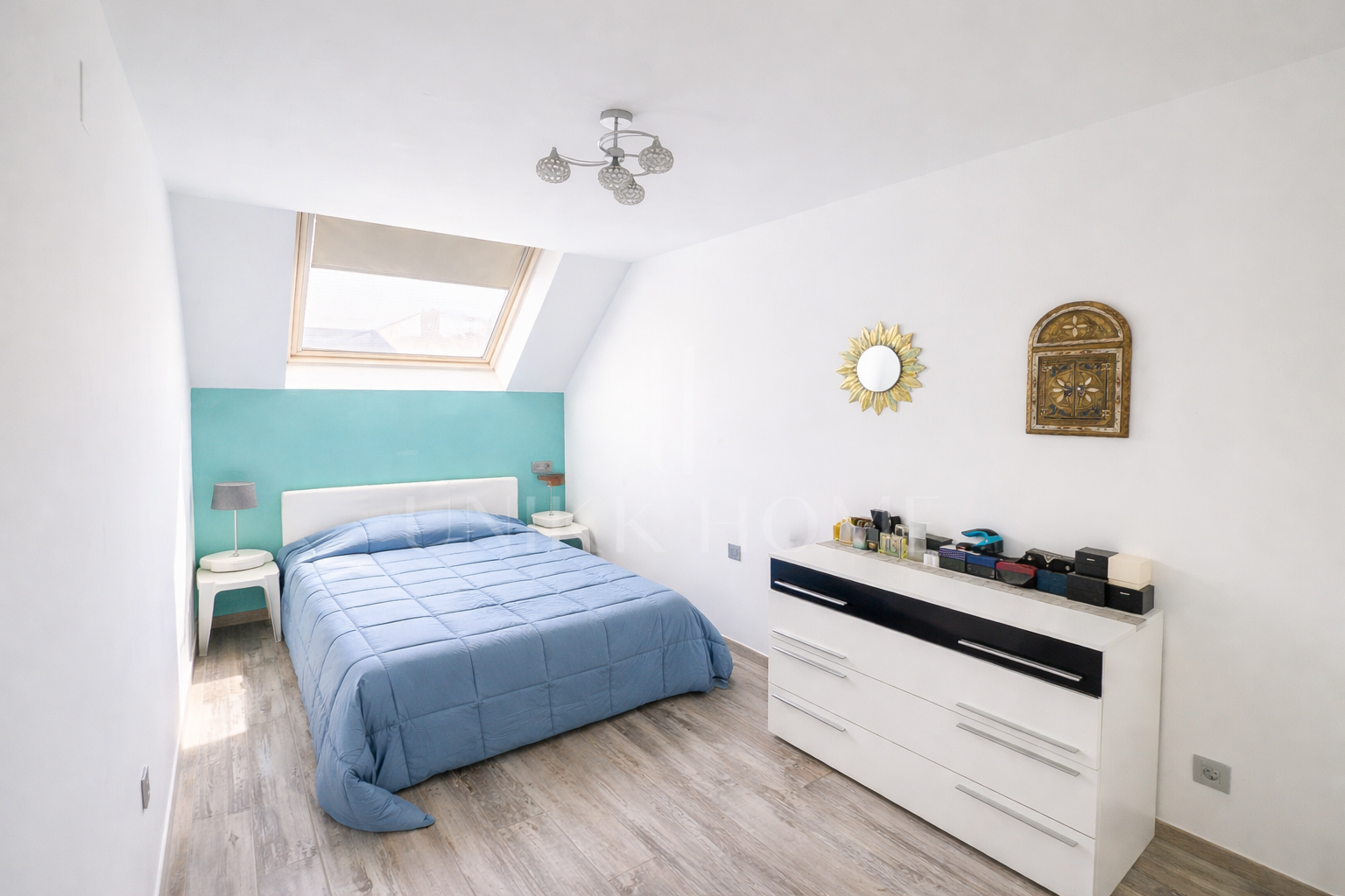 Townhouse with sea views and versatile attic - Seghers