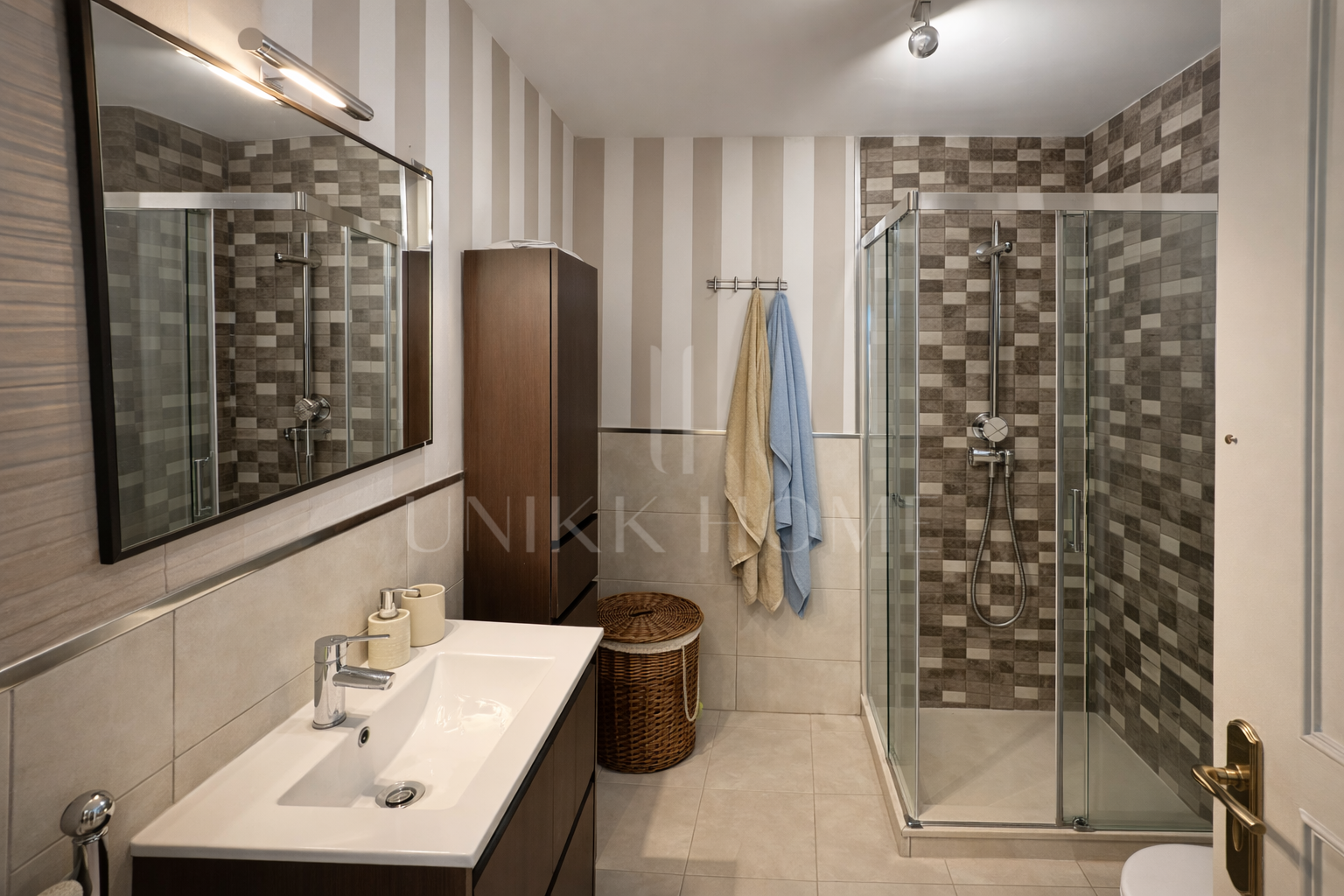 Townhouse with sea views and versatile attic - Seghers