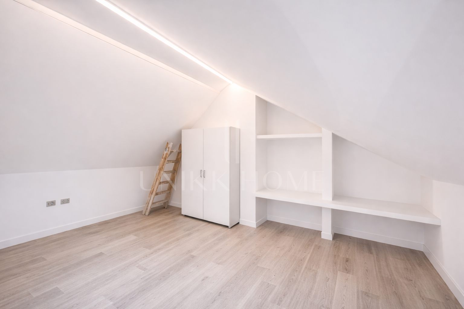 Townhouse with sea views and versatile attic - Seghers