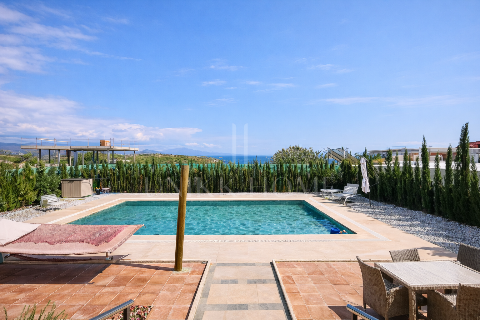 Villa con piscina privada y vistas al mar en Buenas Noches, Estepona