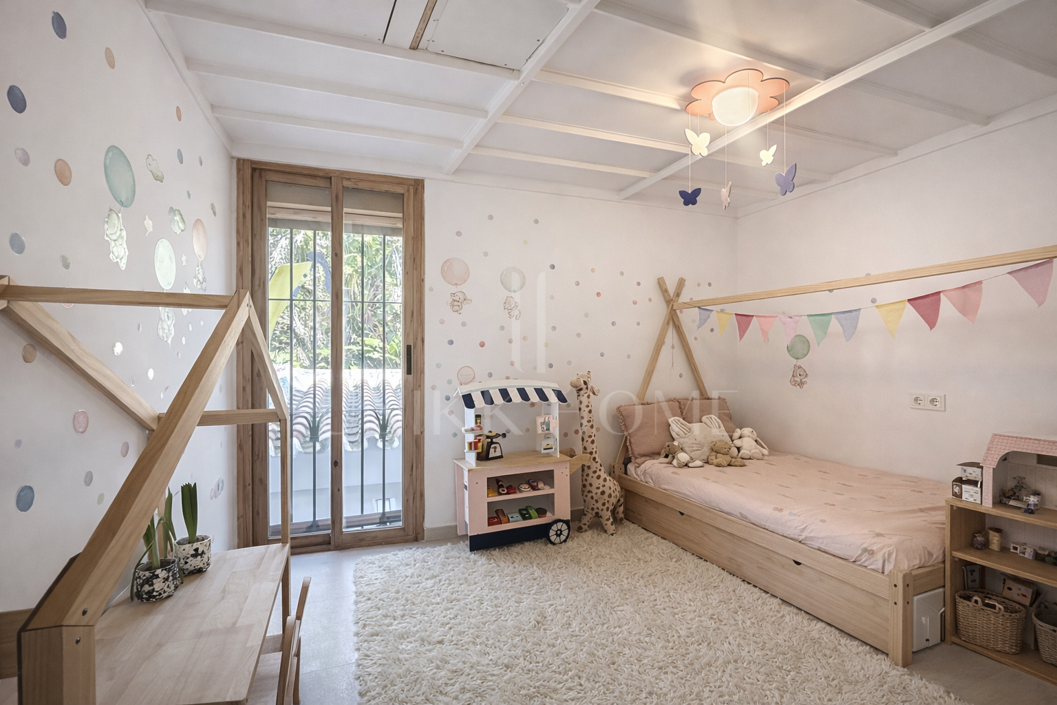 Renovated townhouse with sea views next to the Port and Playa del Cristo – Estepona