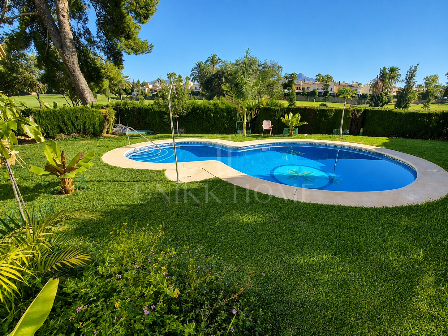 Doble Vivienda con Vistas al Golf - Pareado con Apartamento de Invitados junto al Golf en Guadalmina Alta