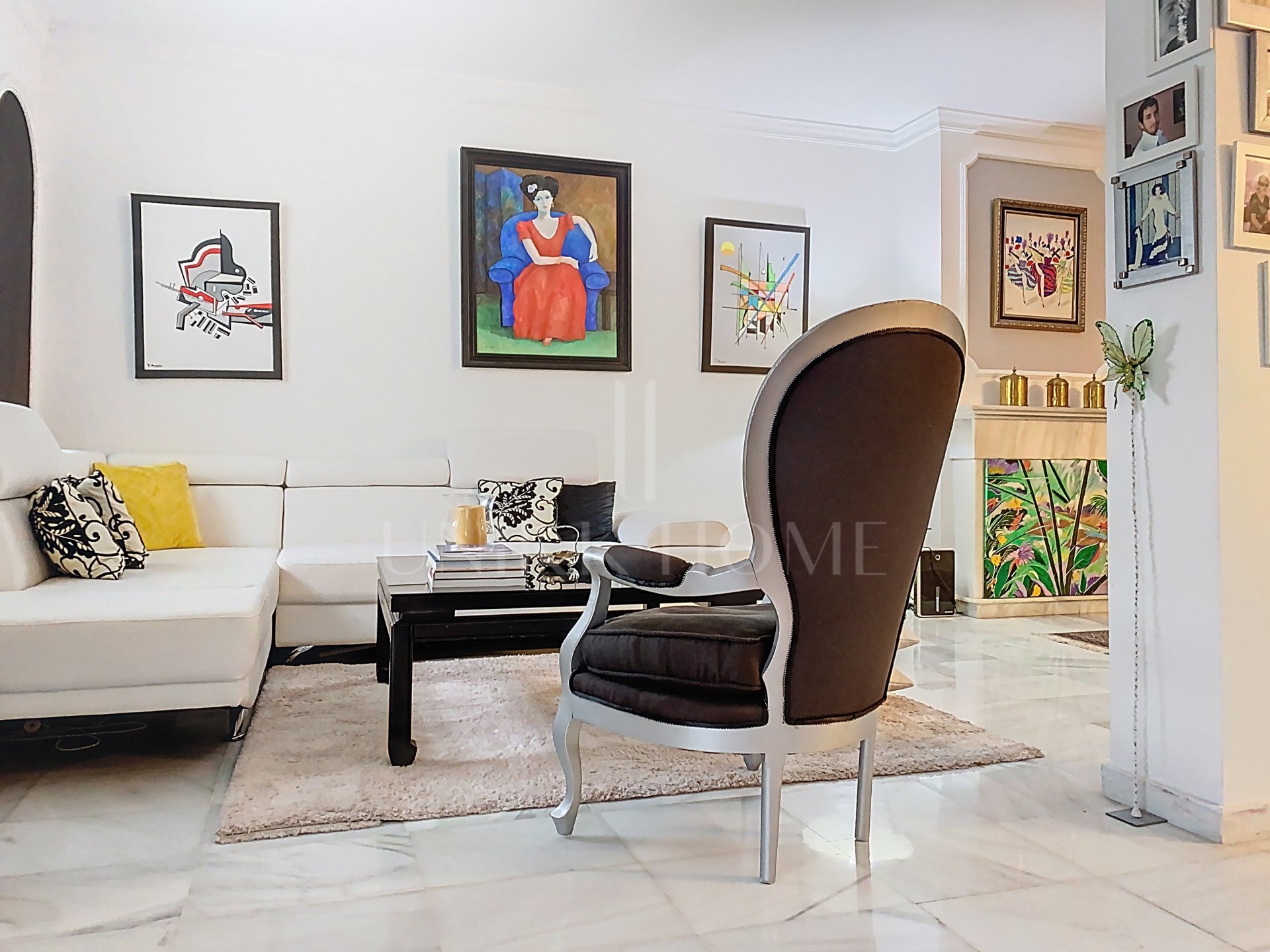 Casa Adosada con buhardilla en Diana Park, Estepona Este