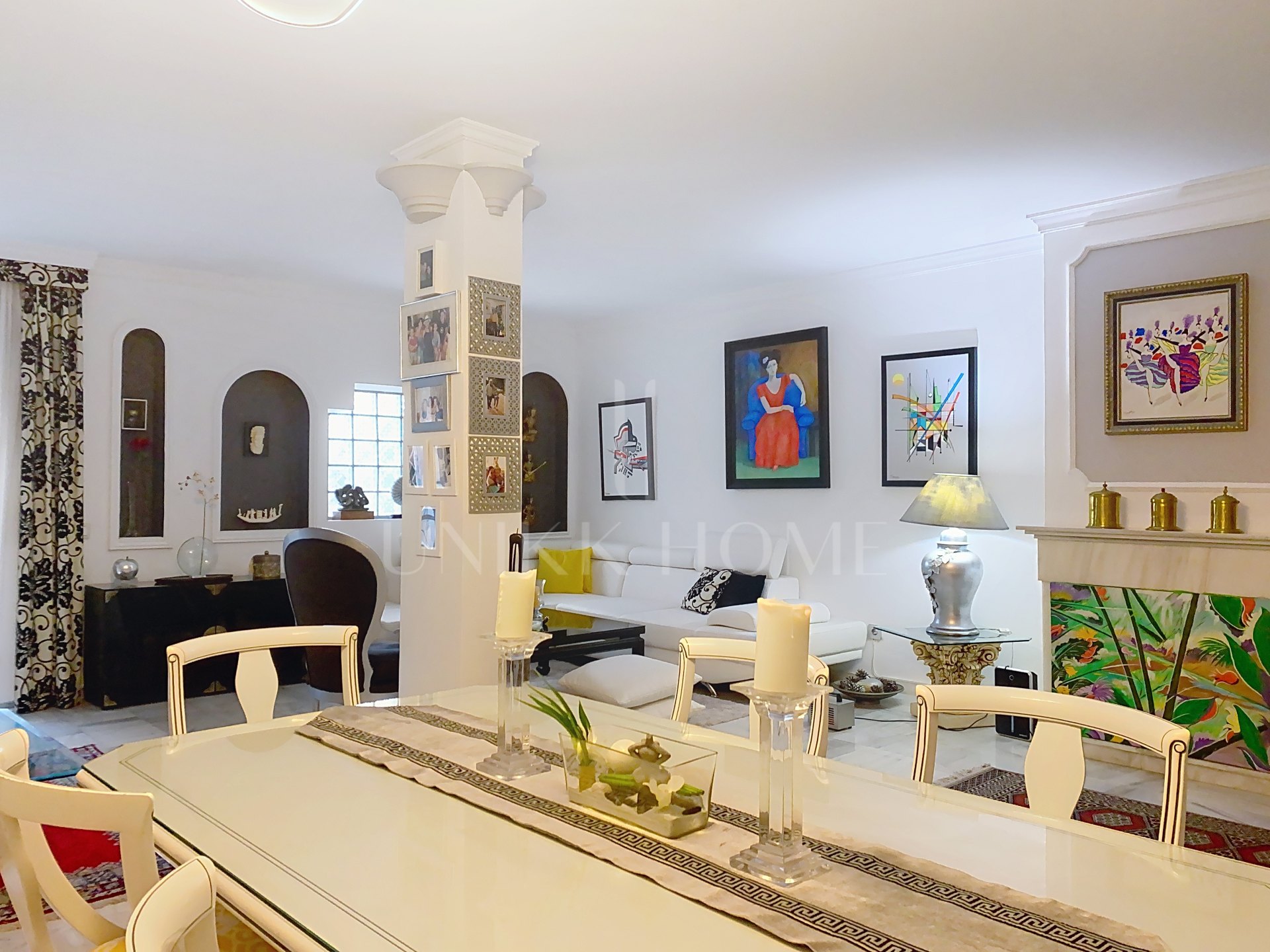 Casa Adosada con buhardilla en Diana Park, Estepona Este