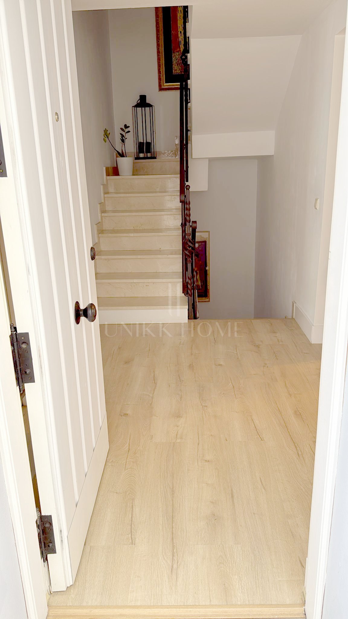 GRAN ADOSADO CON SÓTANO EXTRA EN ESTEPONA GOLF