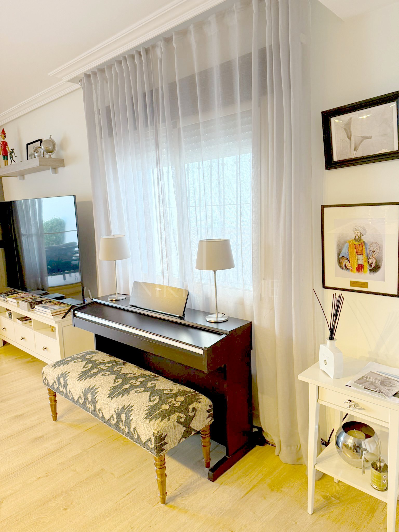 GRAN ADOSADO CON SÓTANO EXTRA EN ESTEPONA GOLF