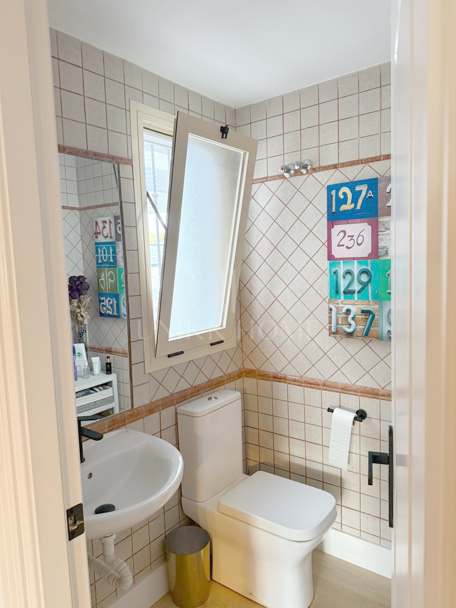 GRAN ADOSADO CON SÓTANO EXTRA EN ESTEPONA GOLF