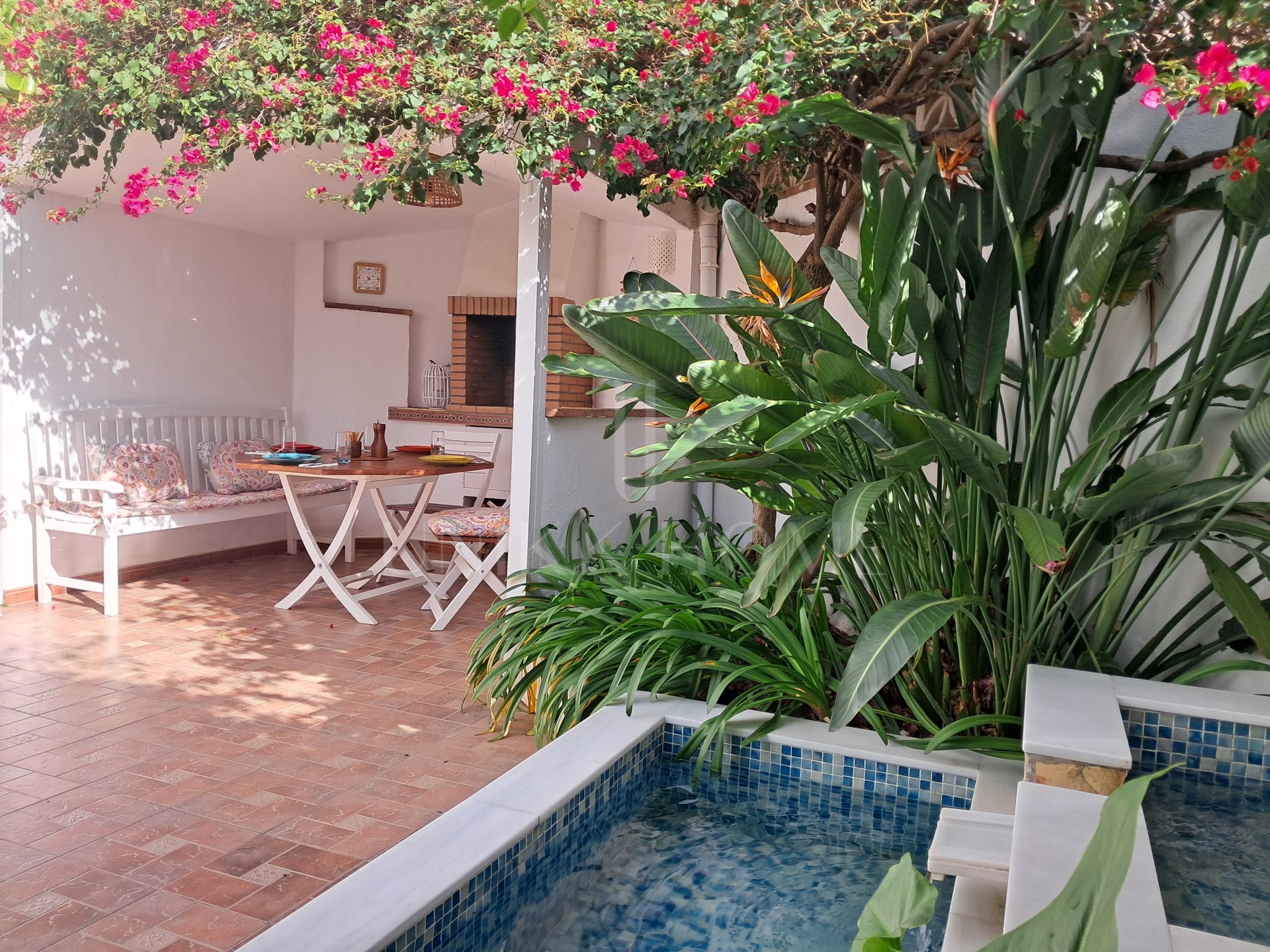 Spacious House with Garden in the Center of Estepona