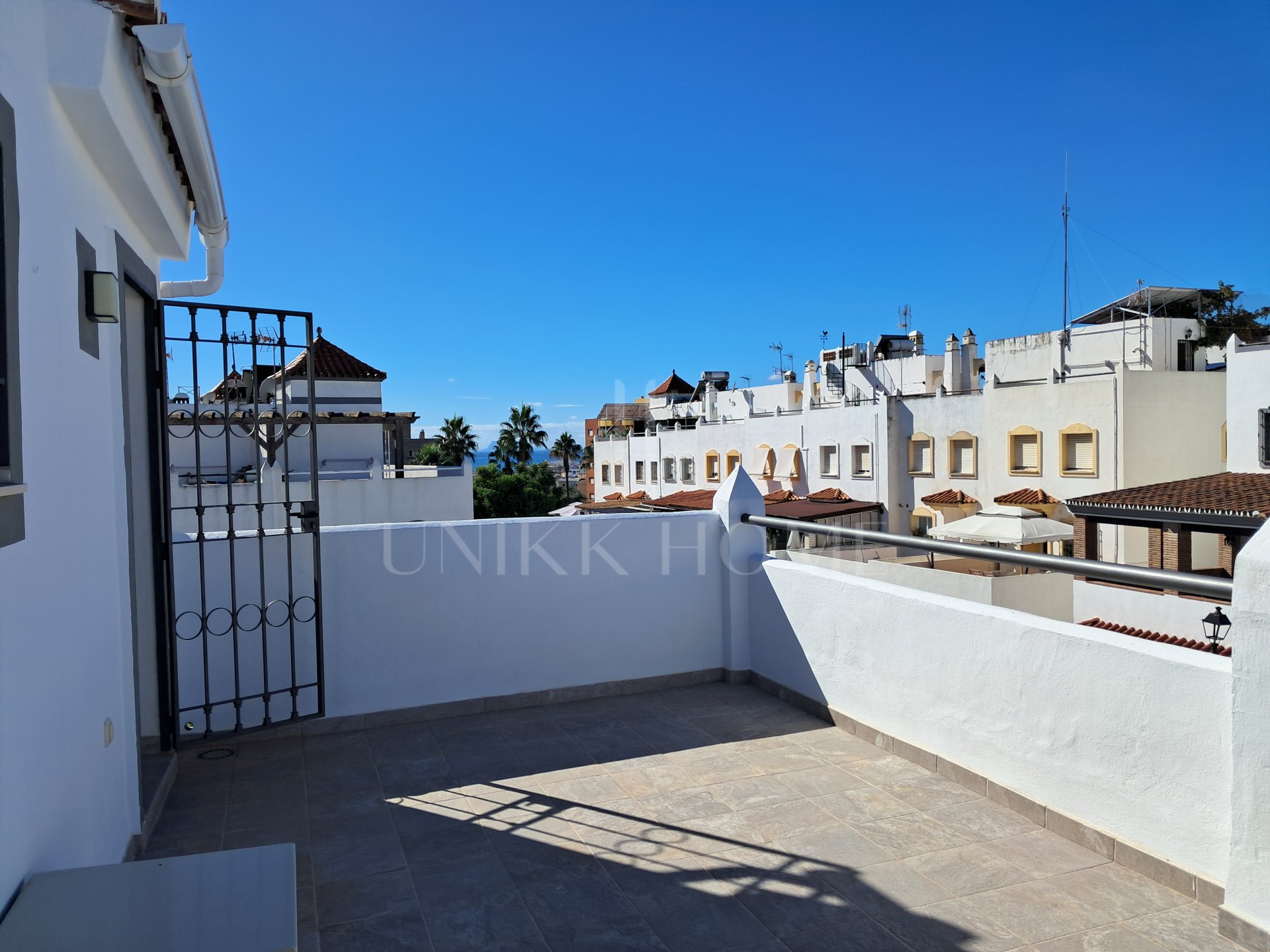 Spacious House with Garden in the Center of Estepona