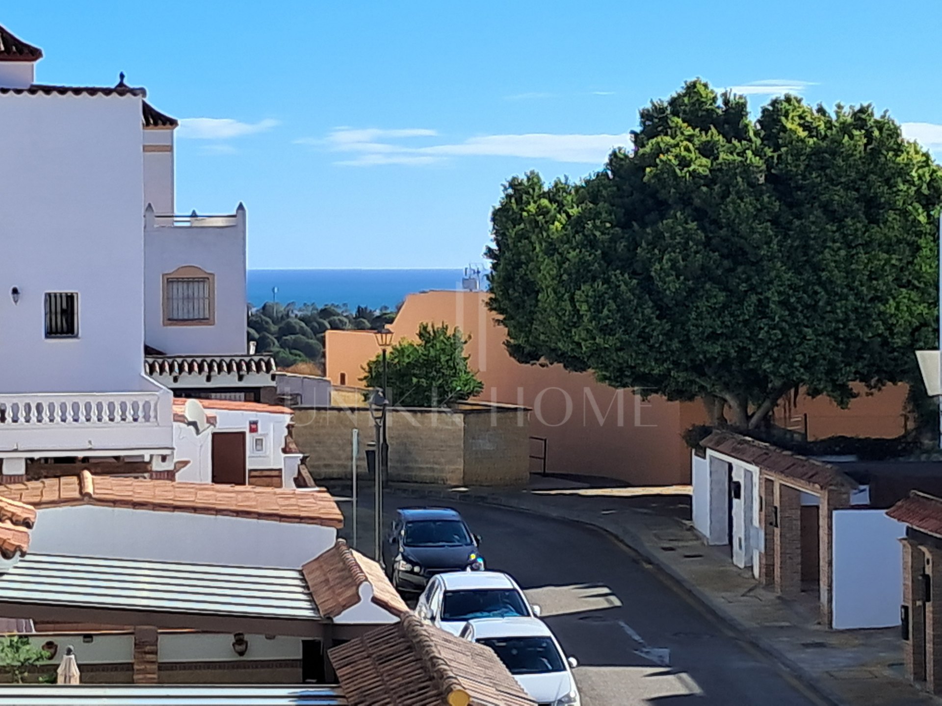 Spacious House with Garden in the Center of Estepona
