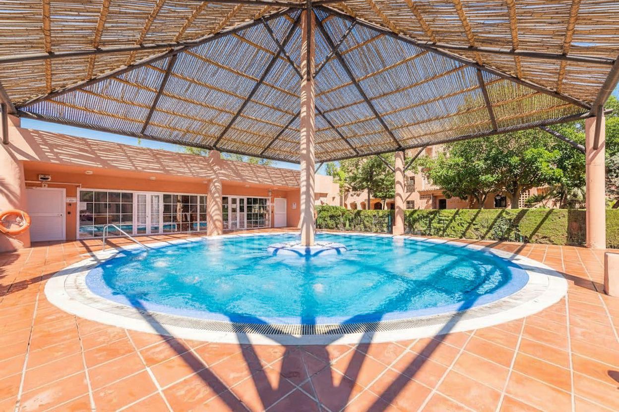 Amplio apartamento de cuatro dormitorios en Hacienda del Sol - Zona de playa de la Nueva Milla de Oro, Estepona Este