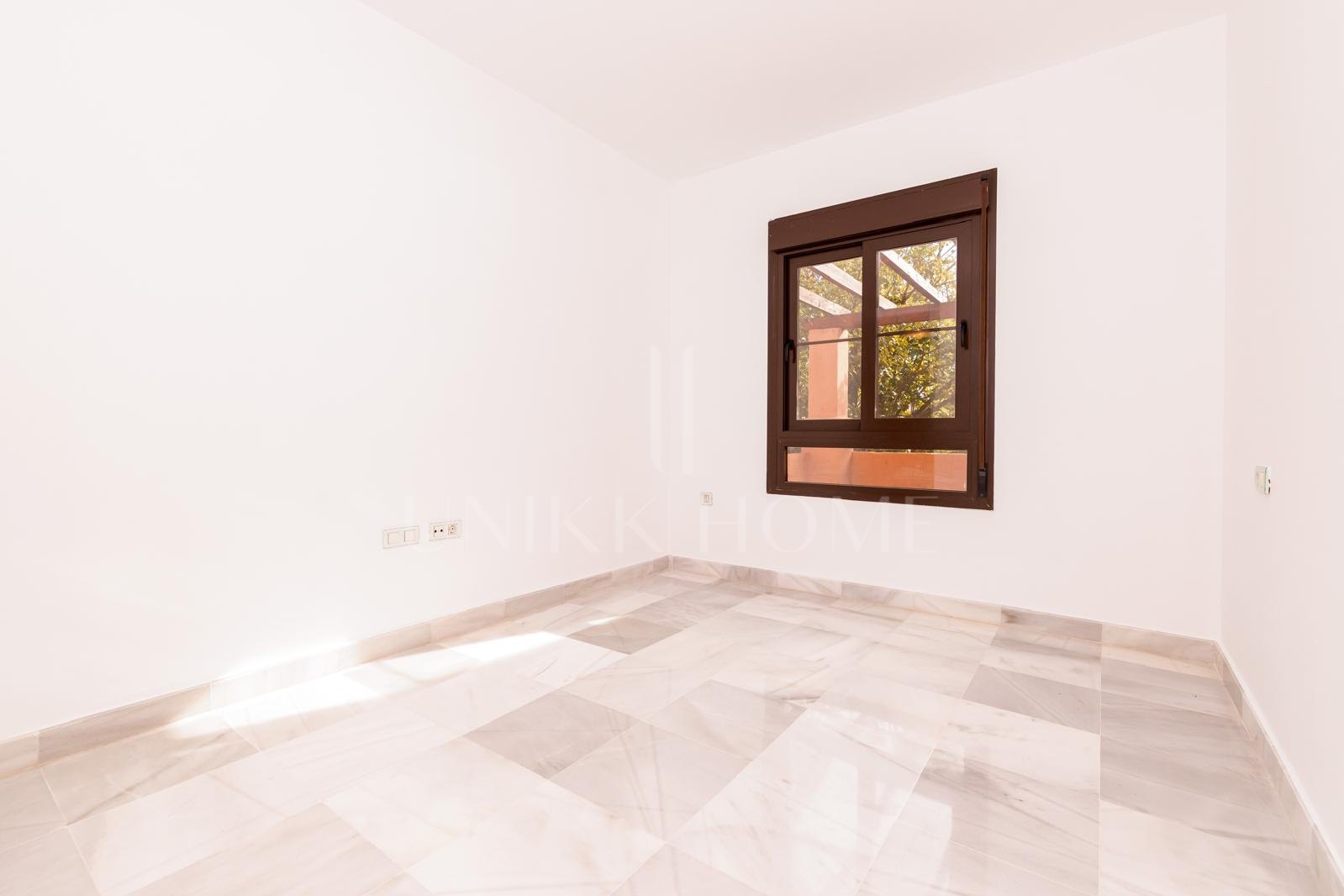 Amplio apartamento de cuatro dormitorios en Hacienda del Sol - Zona de playa de la Nueva Milla de Oro, Estepona Este