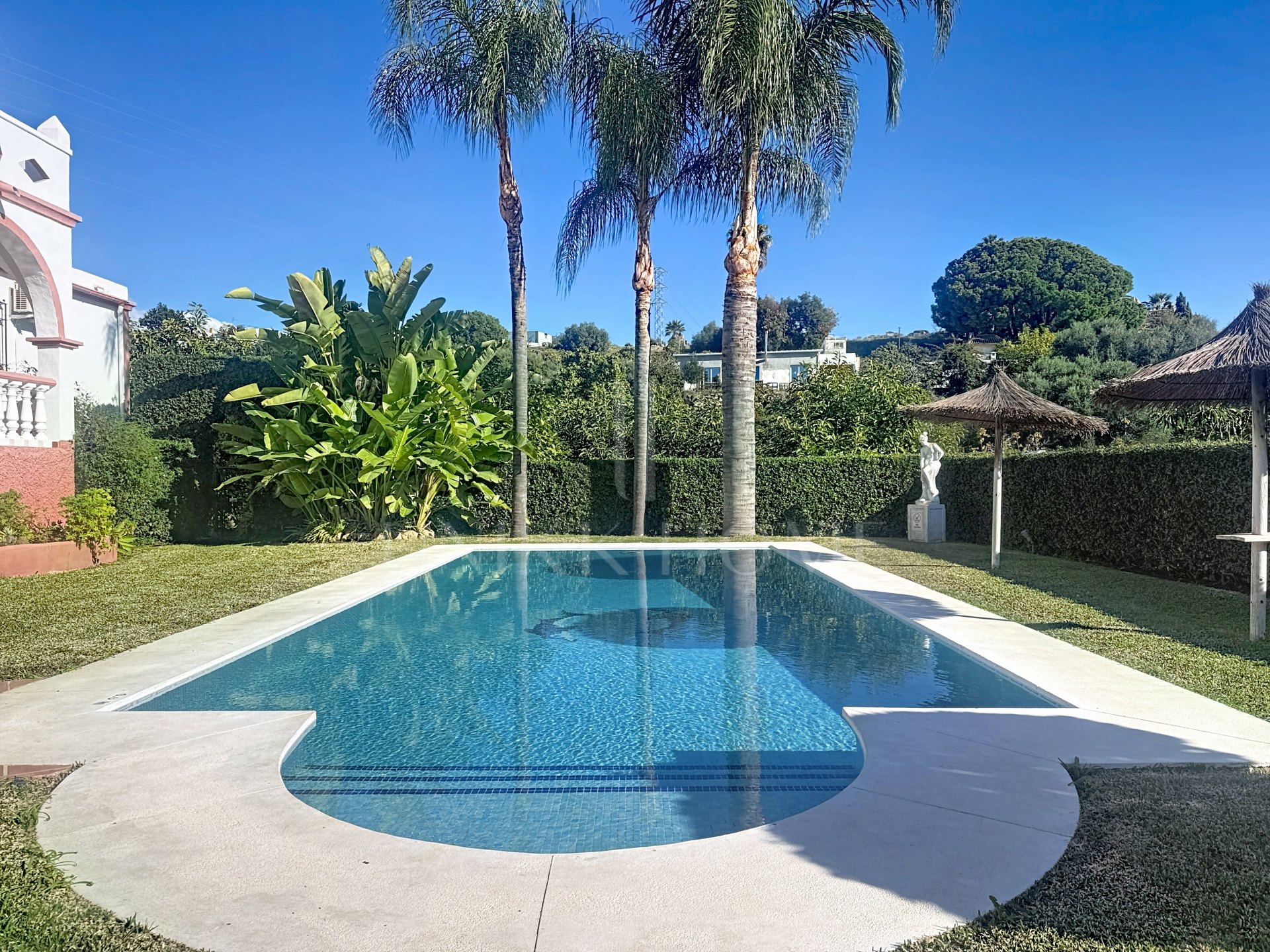 Country house in La Alberdina, East Estepona, with private pool and fruit orchard