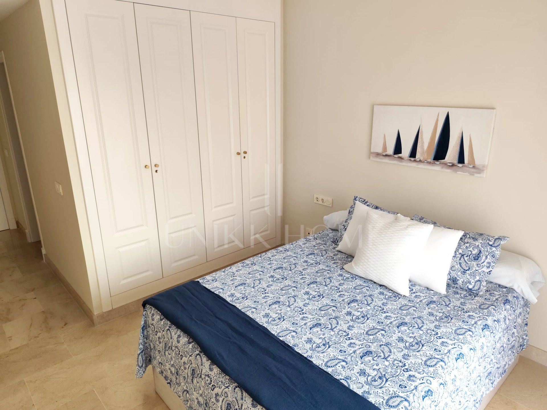 FURNISHED 2 BEDROOM APARTMENT WITH SEA VIEWS IN COTO REAL - MANILVA