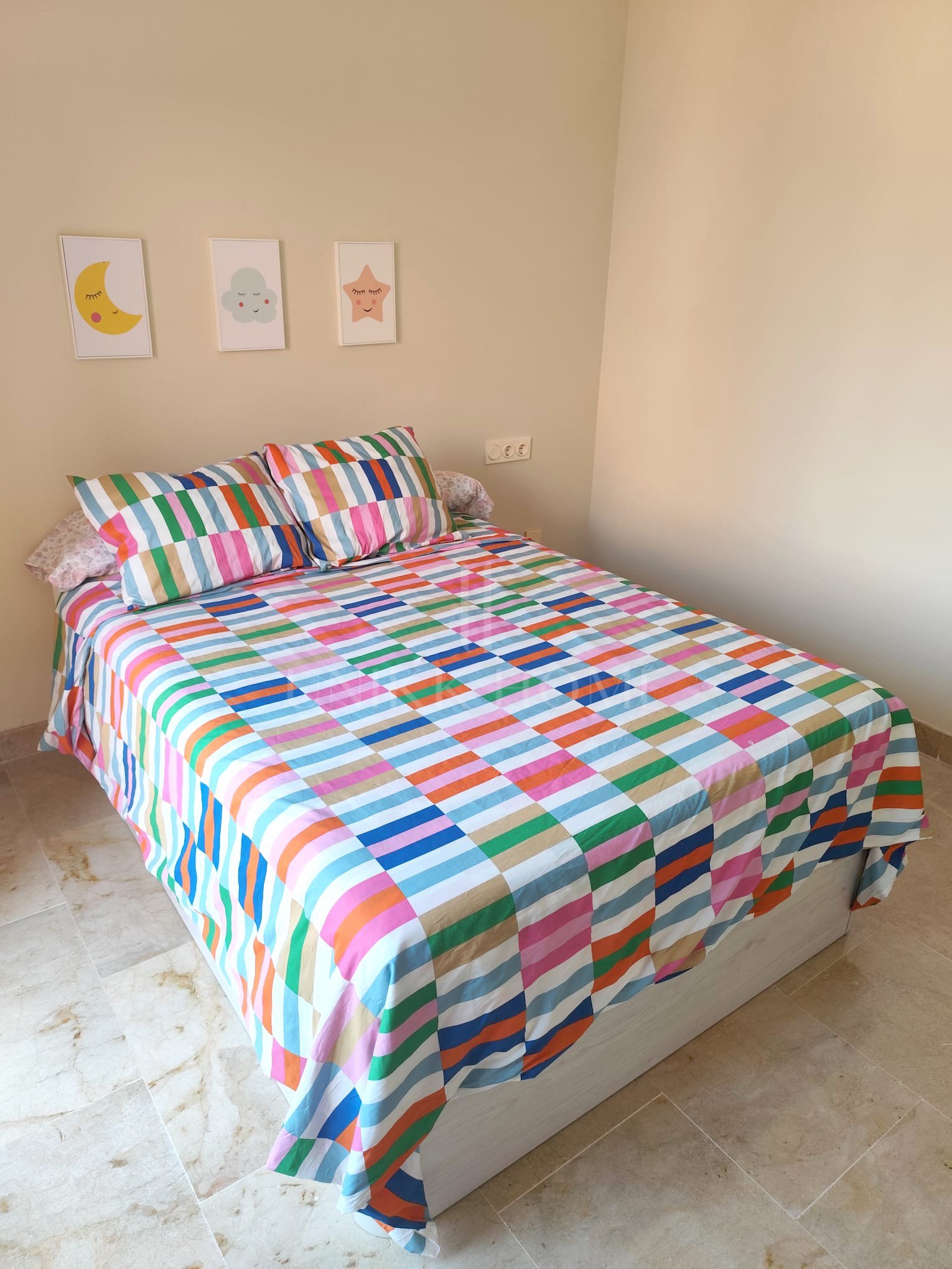 FURNISHED 2 BEDROOM APARTMENT WITH SEA VIEWS IN COTO REAL - MANILVA