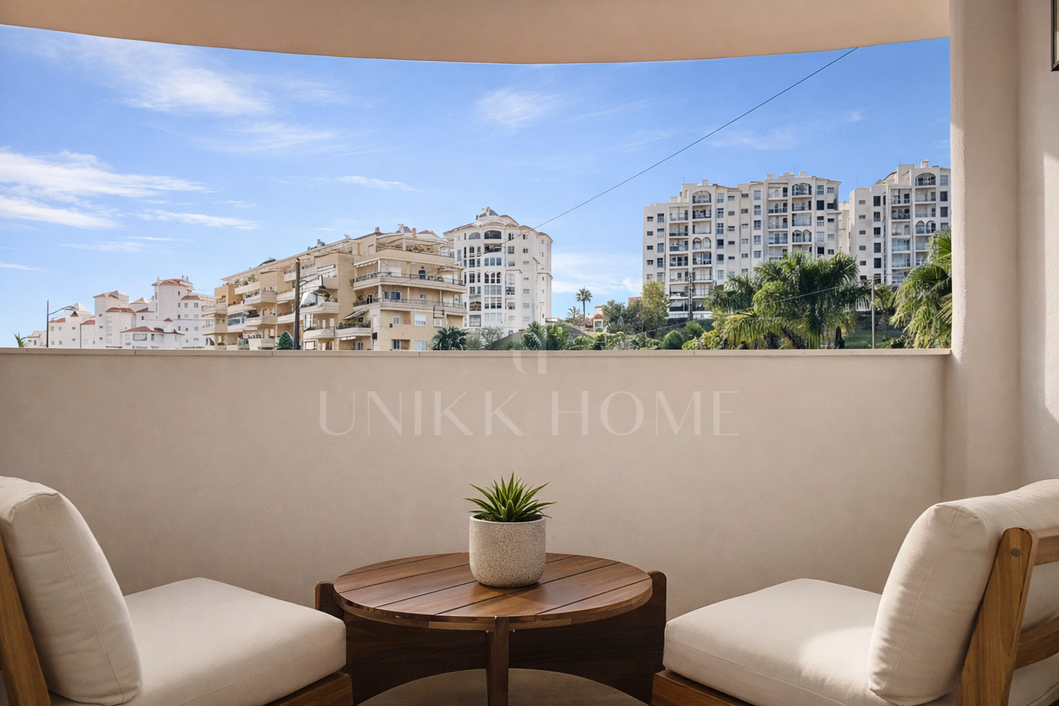 Fully Renovated and Furnished 3-Bedroom Apartment – Puerto de Estepona