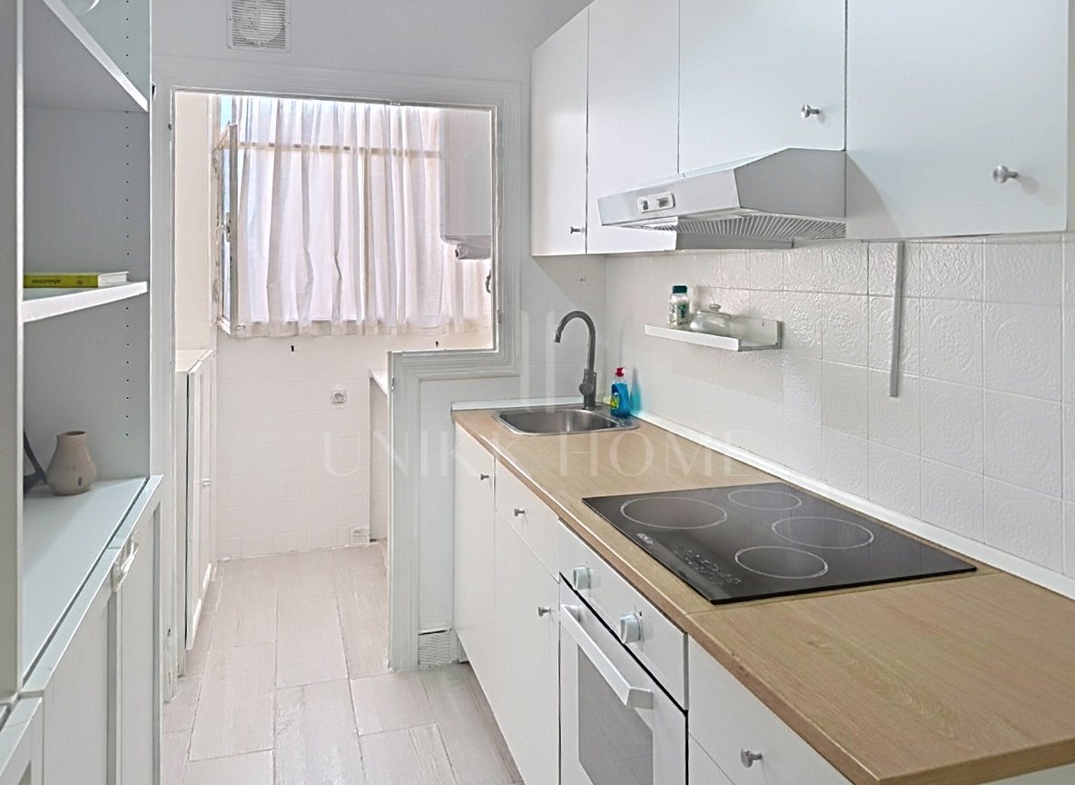 Apartamento de 3 dormitorios junto a Plaza de Ajedrez, Estepona Casco Antiguo