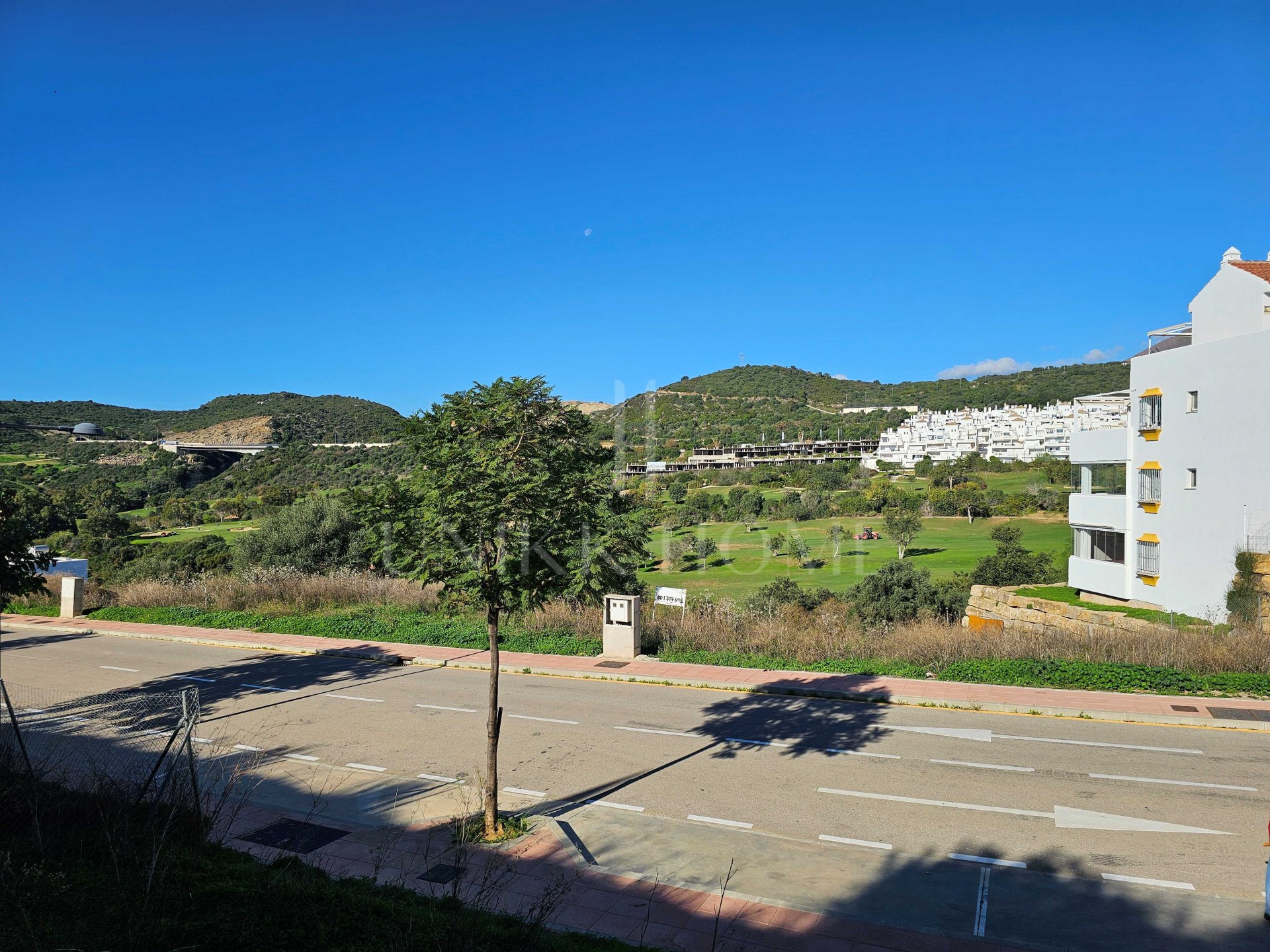 Parcela Residencial para Villa con vistas panorámicas en Valle Romano, Estepona Oeste