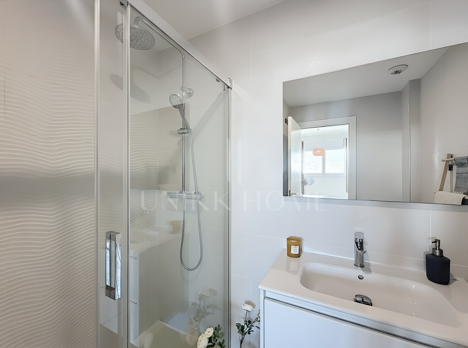 Modern Apartment with Sea Views Close to All Amenities – Estepona West