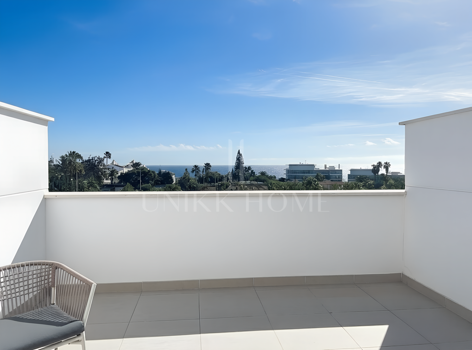 Modern Apartment with Sea Views Close to All Amenities – Estepona West