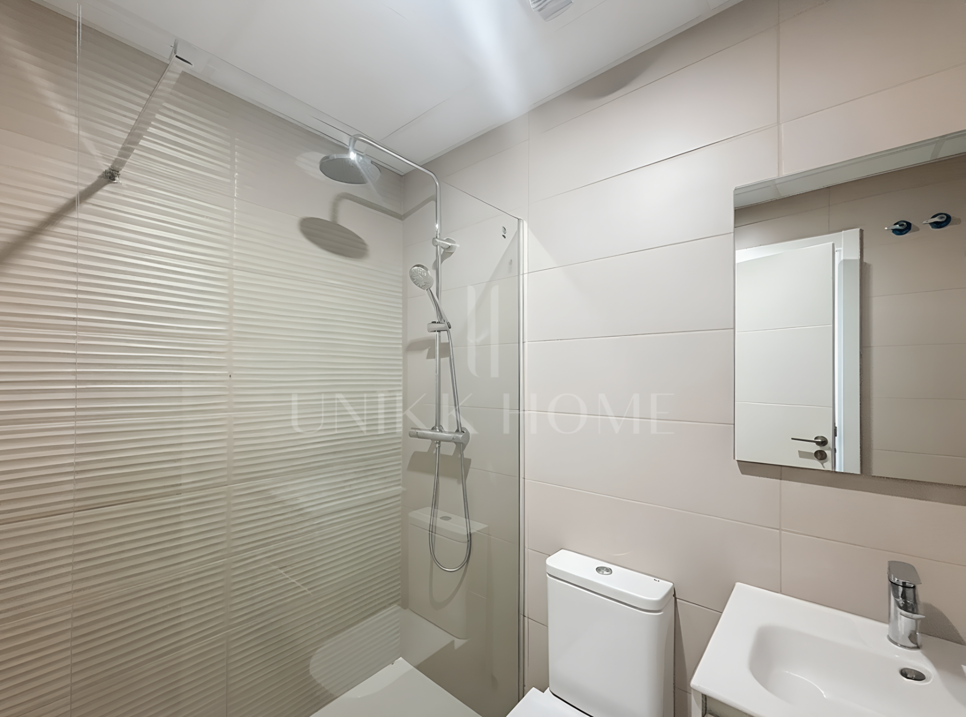 Modern Apartment with Sea Views Close to All Amenities – Estepona West