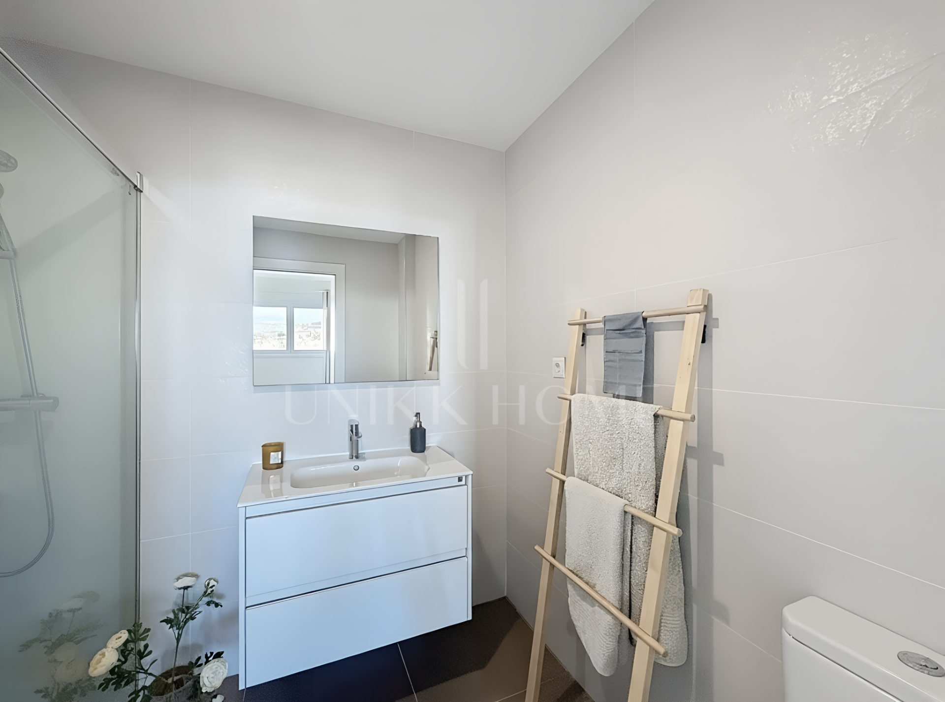 Modern Apartment with Sea Views Close to All Amenities – Estepona West