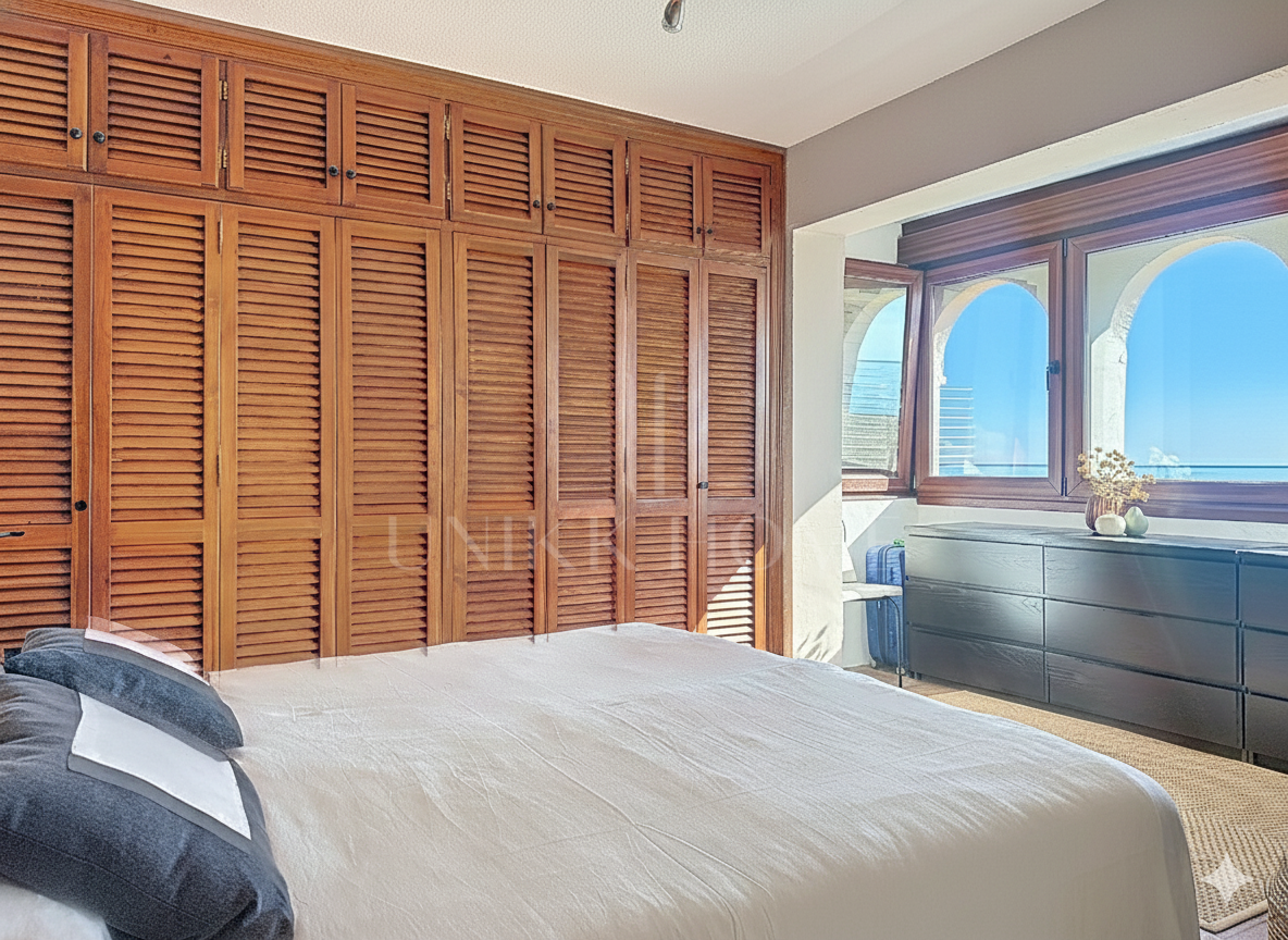 Corner townhouse on the beachfront in Marina de Casares, Casares Playa