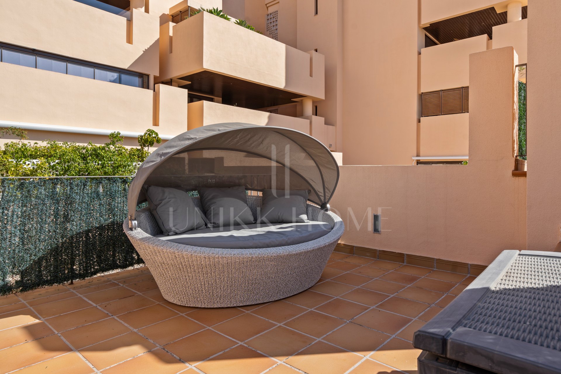 Elegant Duplex Penthouse with Private Pool – Frontline Beach in Bahía de la Plata, Estepona