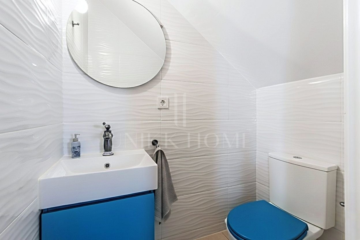 Exquisita casa adosada en el casco antiguo de Estepona – A pasos de la playa