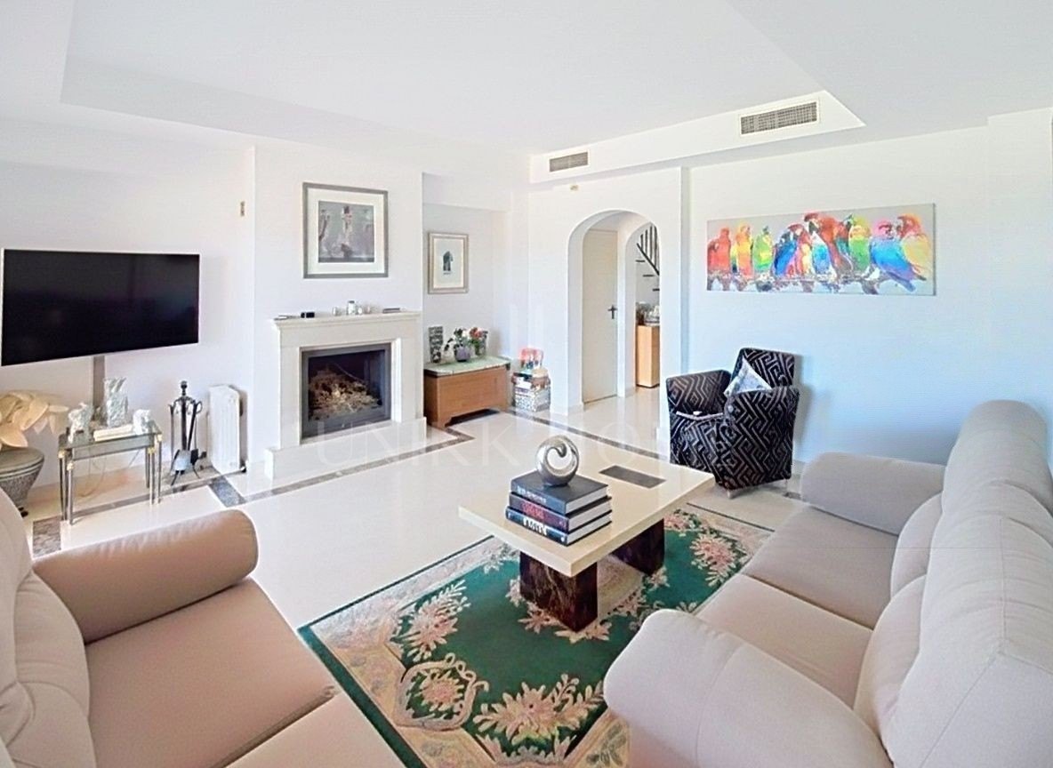 Casa adosada de 3 dormitorios con vistas al mar y al golf, cerca de la playa – Ibergolf Azata, Estepona Oeste