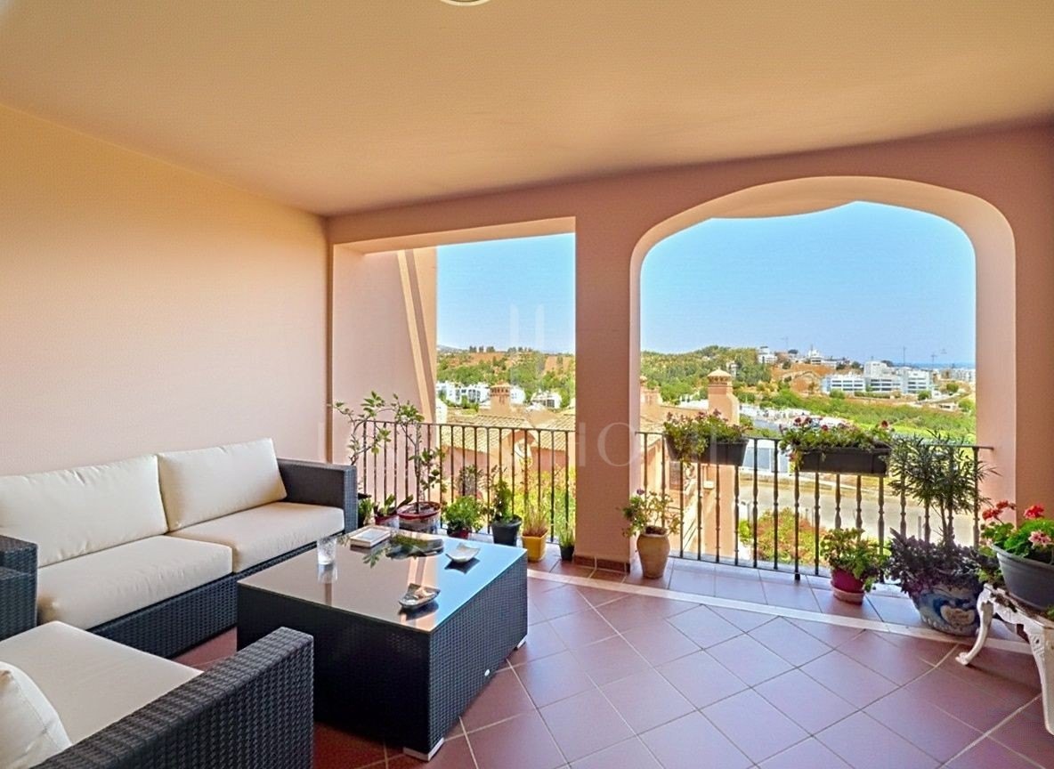 Casa adosada de 3 dormitorios con vistas al mar y al golf, cerca de la playa – Ibergolf Azata, Estepona Oeste