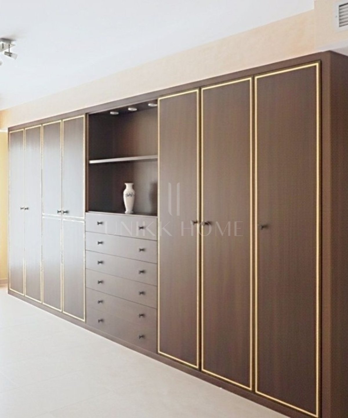 5-bedroom townhouse with private garden and magnificent communal areas - 500 meters from the sea - El Padron