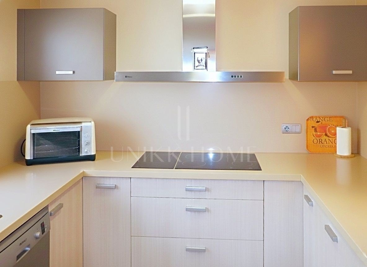 5-bedroom townhouse with private garden and magnificent communal areas - 500 meters from the sea - El Padron