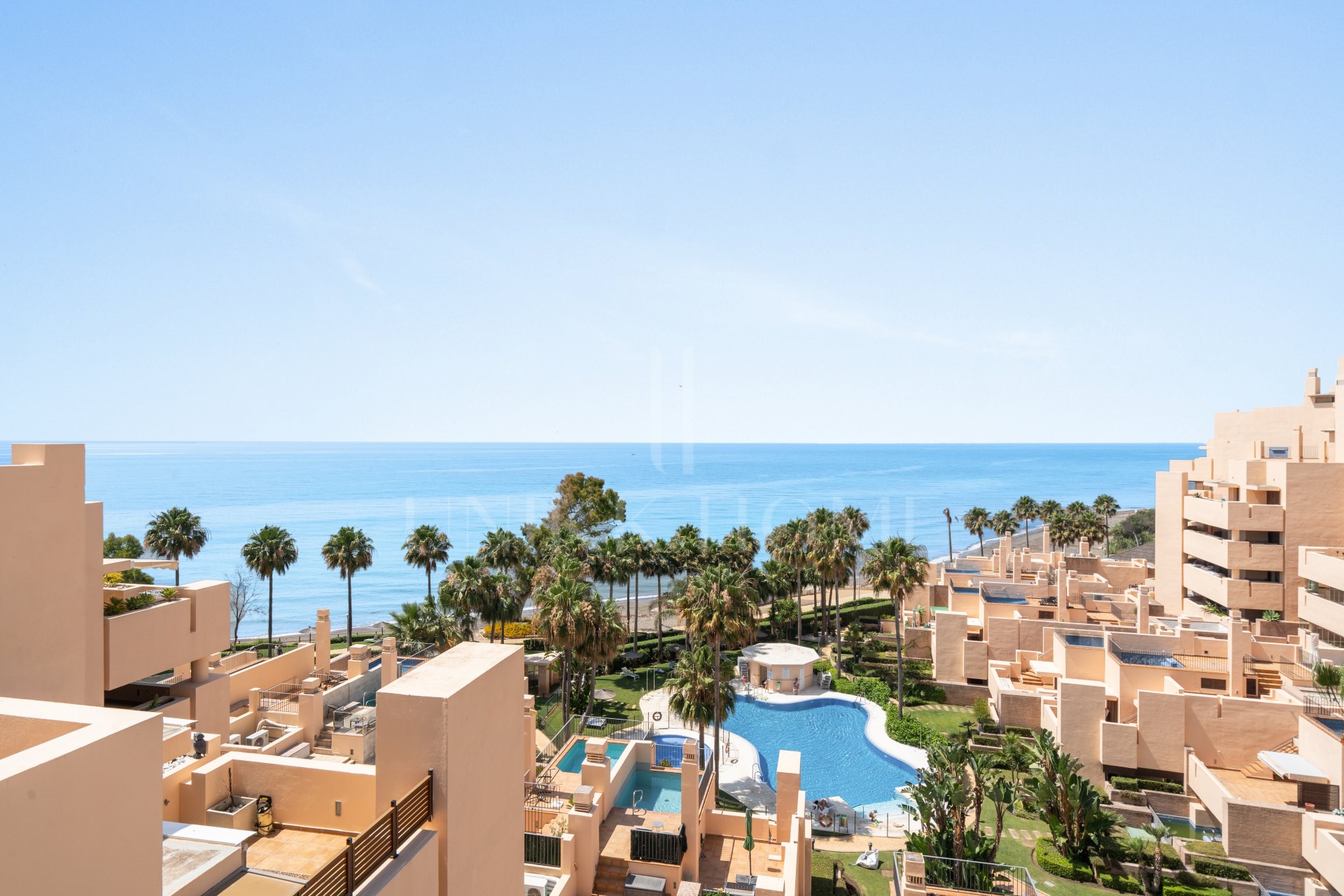Luxury 3-Bedroom Duplex Penthouse with Private Pool – Bahía de la Plata, Estepona