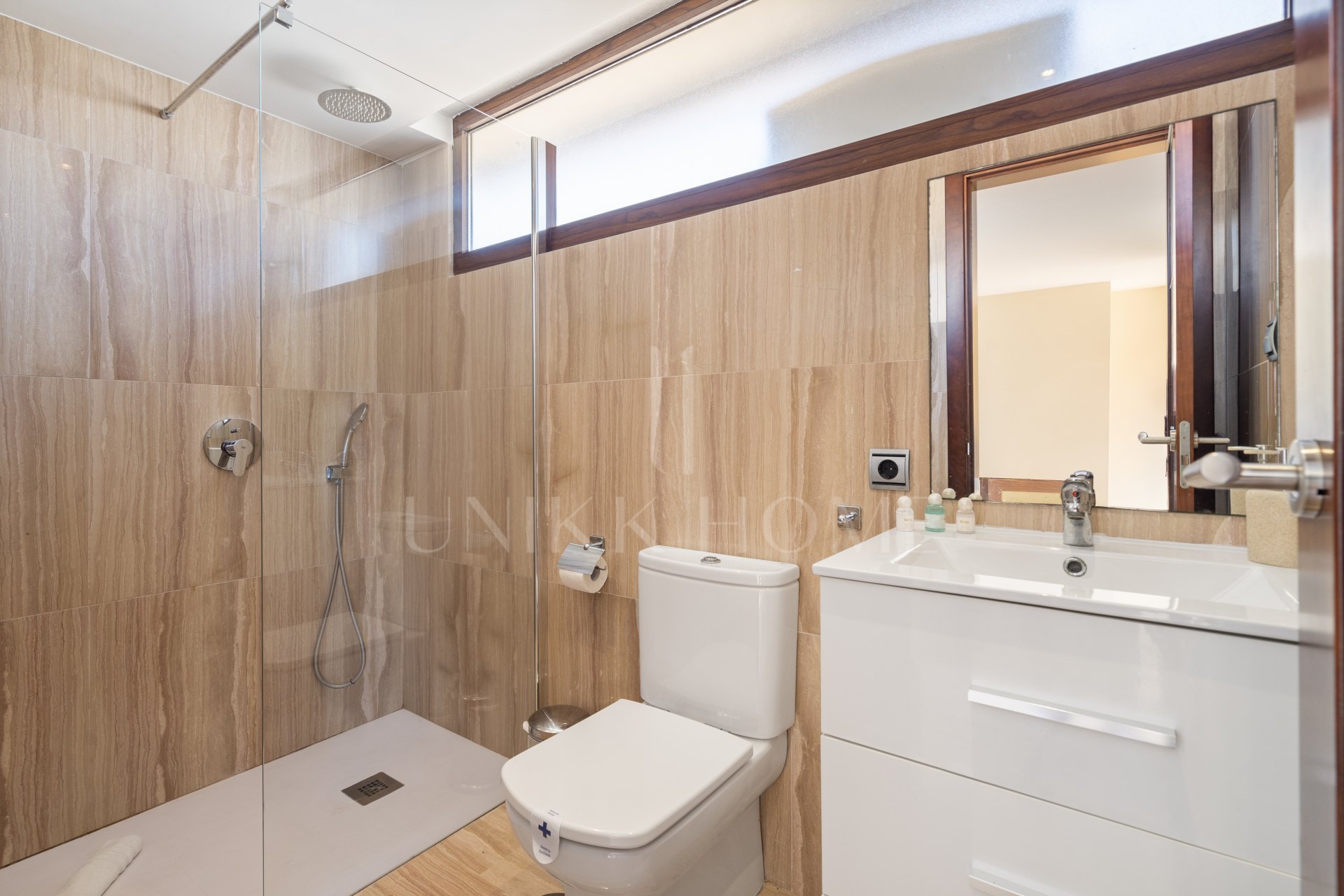 Luxury 3-Bedroom Duplex Penthouse with Private Pool – Bahía de la Plata, Estepona