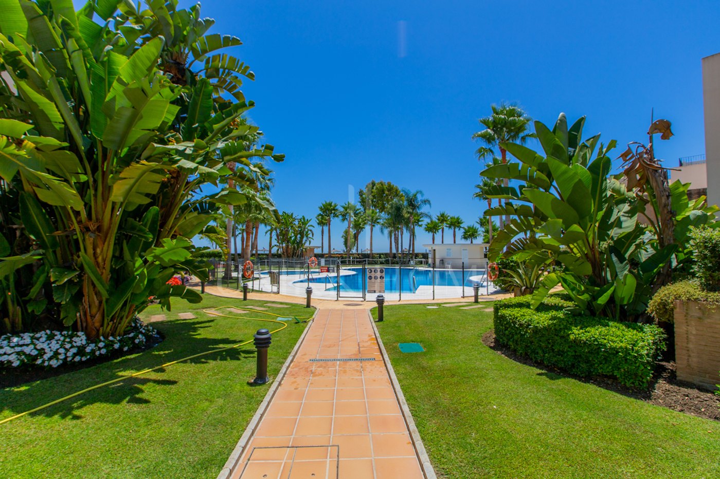 Luxury 3-Bedroom Duplex Penthouse with Private Pool – Bahía de la Plata, Estepona