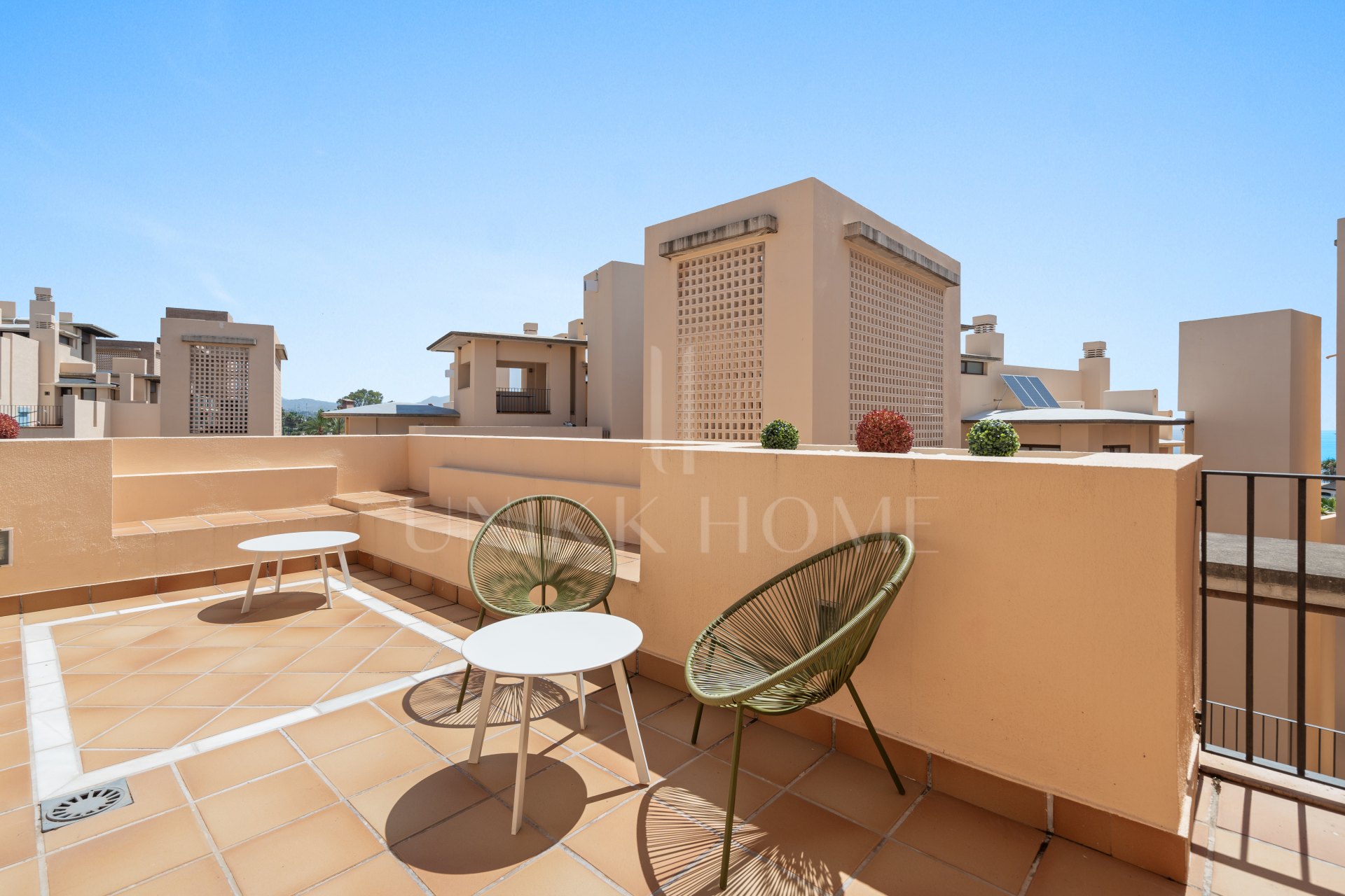 Luxury 3-Bedroom Duplex Penthouse with Private Pool – Bahía de la Plata, Estepona