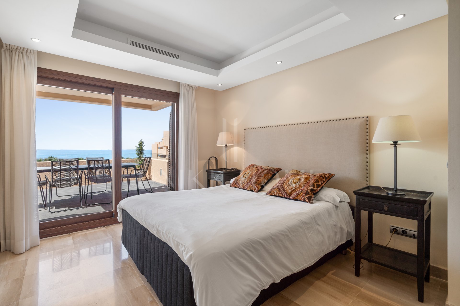 Luxury 3-Bedroom Duplex Penthouse with Private Pool – Bahía de la Plata, Estepona