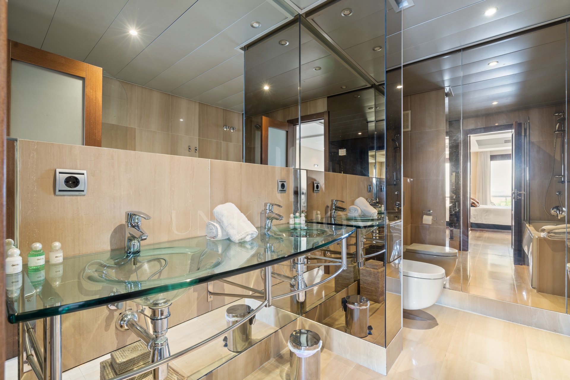 Luxury 3-Bedroom Duplex Penthouse with Private Pool – Bahía de la Plata, Estepona