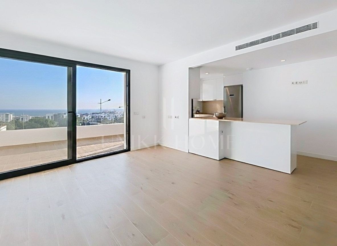 Apartamento a Estrenar de 2 Dormitorios con Vistas al Mar en la Zona Oeste de Estepona – A Pocos Pasos de la Playa