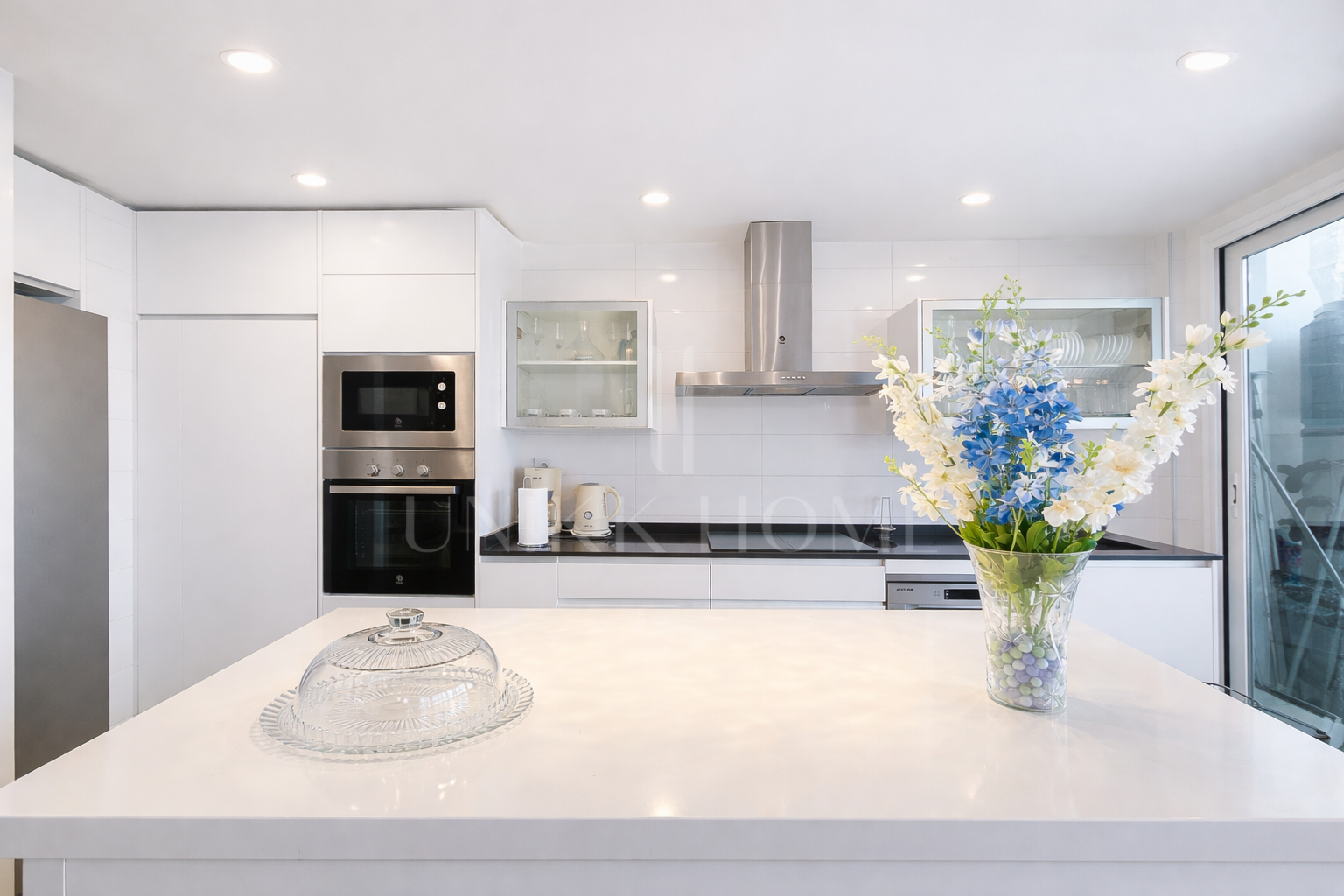 3 Bedroom Penthouse in Estepona Center 5 minutes walk to the beach - Recently Built