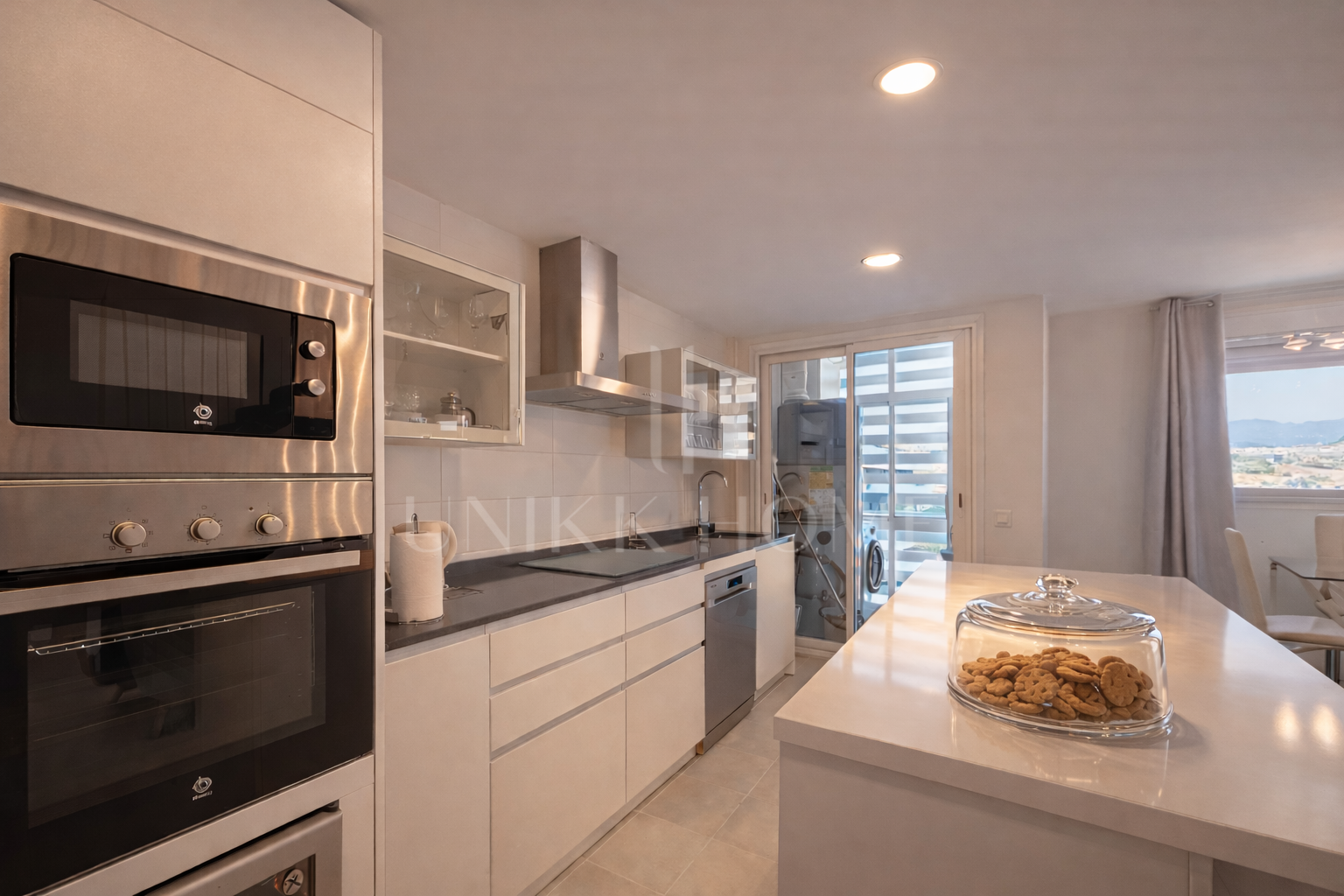 3 Bedroom Penthouse in Estepona Center 5 minutes walk to the beach - Recently Built