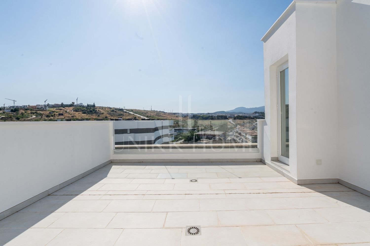 3 Bedroom Penthouse in Estepona Center 5 minutes walk to the beach - Recently Built