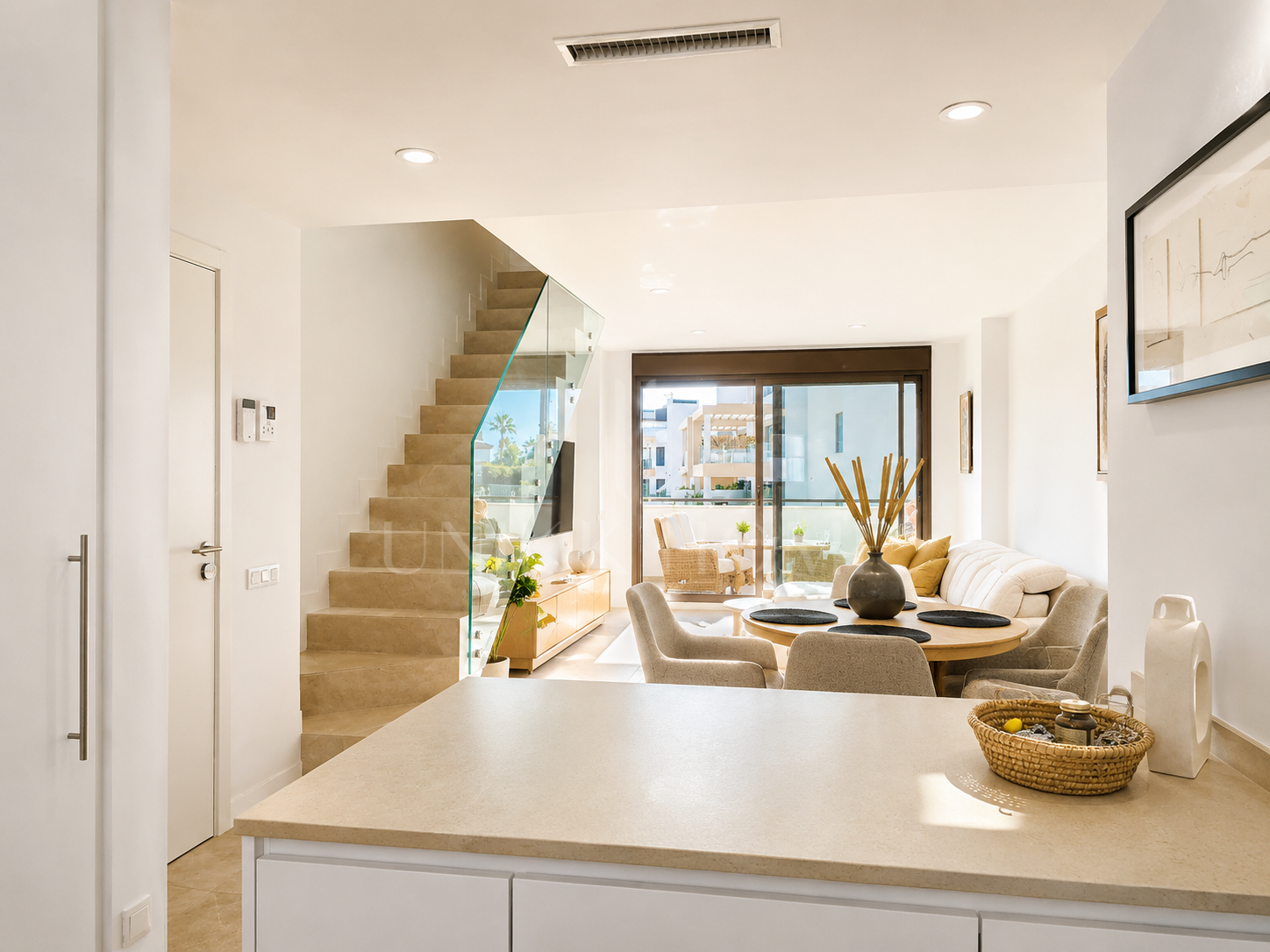 Modern Ready to Move-In Duplex Penthouse with Sea Views in Las Mesas, Estepona
