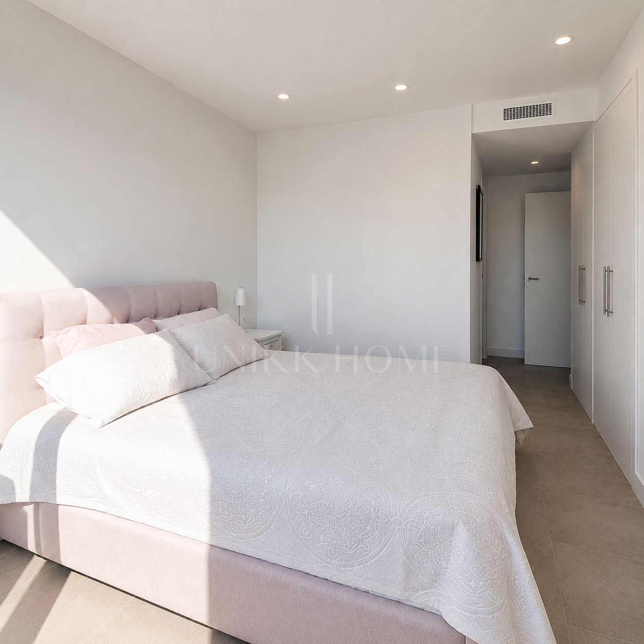 Modern Ready to Move-In Duplex Penthouse with Sea Views in Las Mesas, Estepona