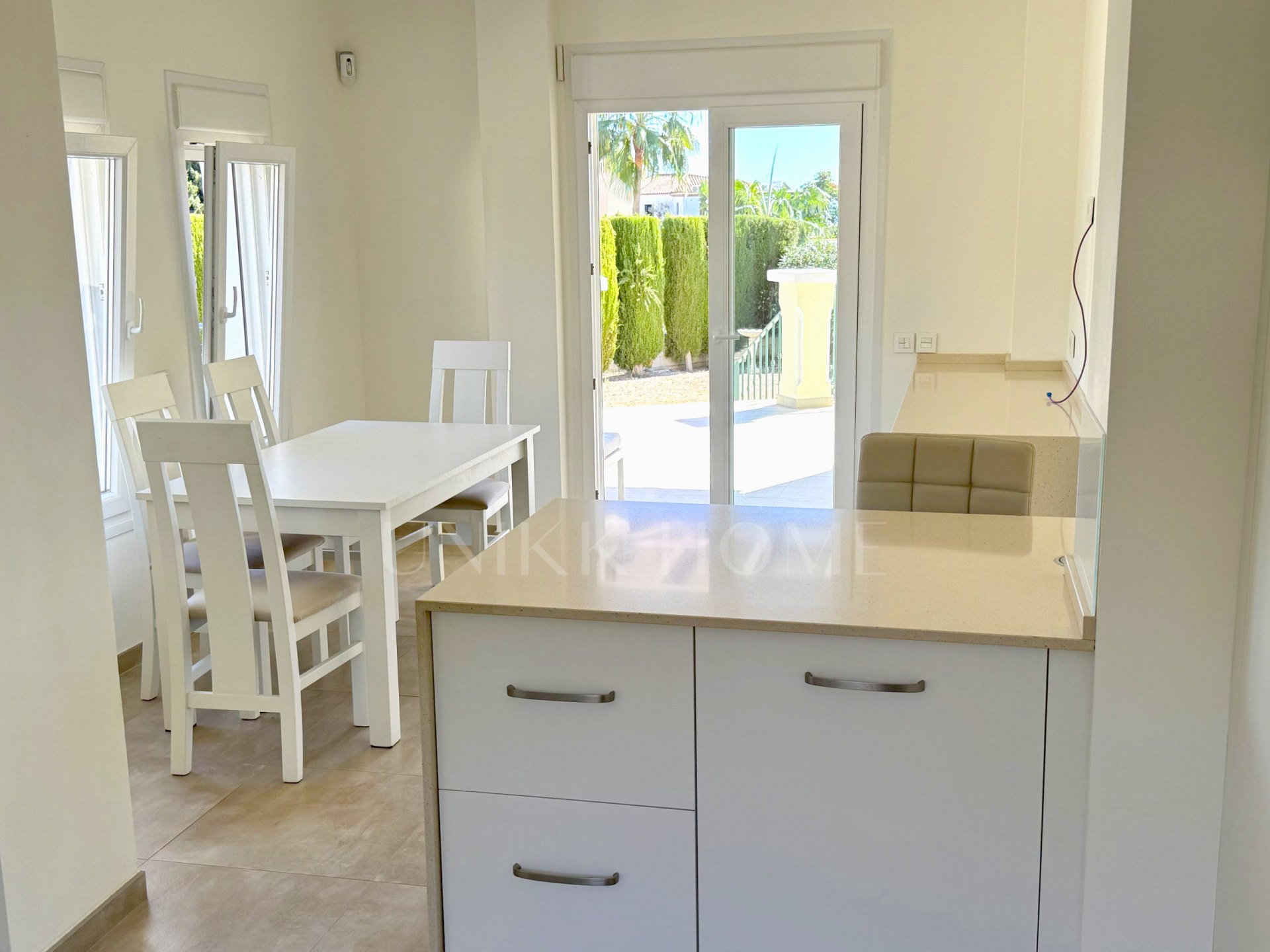 Classic Mansion with Panoramic Sea Views in Puerto Romano, Estepona