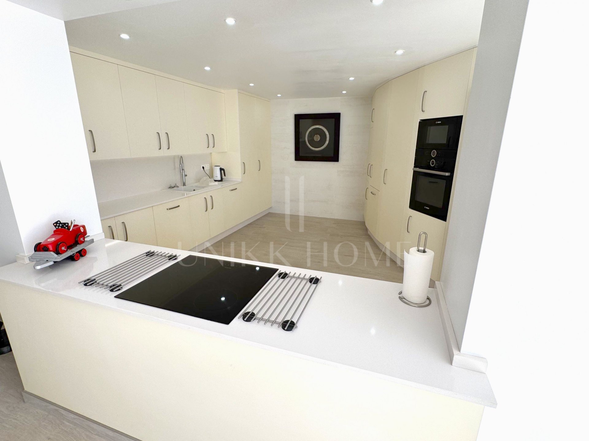 Classic Mansion with Panoramic Sea Views in Puerto Romano, Estepona