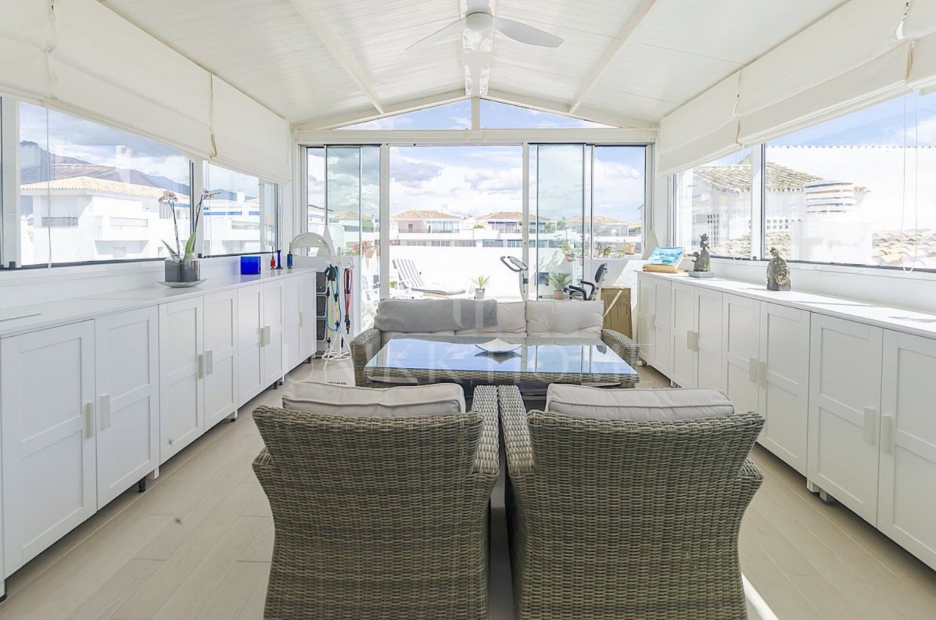 Penthouse Serenity in the Heart of Puerto Banús – Jardines del Puerto