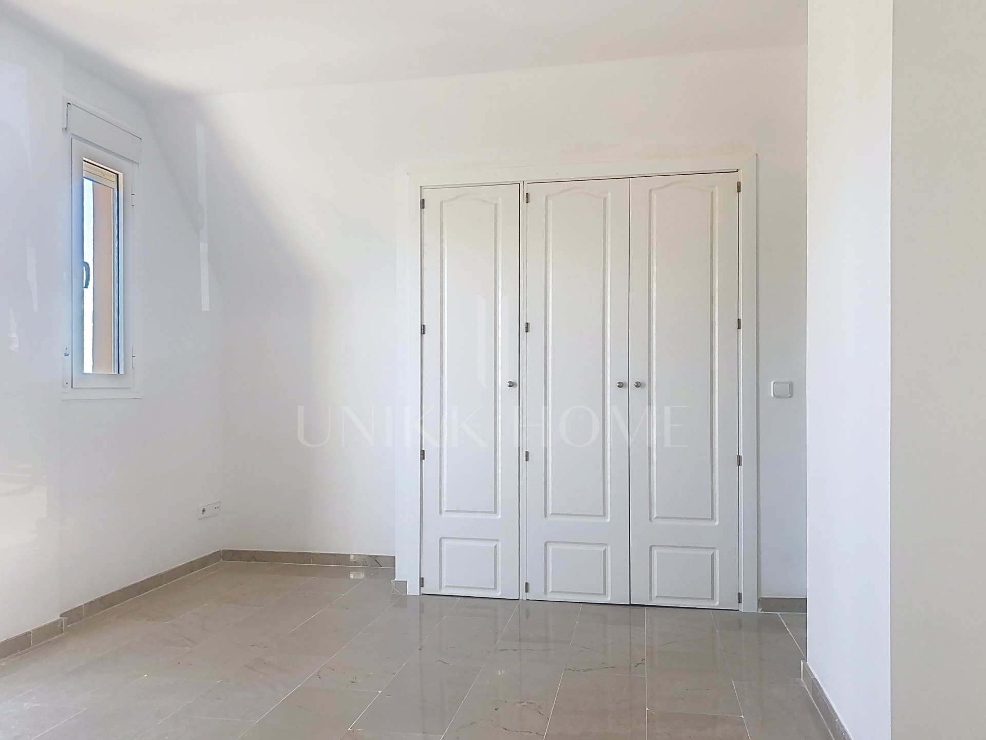 Spacious Duplex Penthouse with Panoramic Sea Views in Bahia de Casares